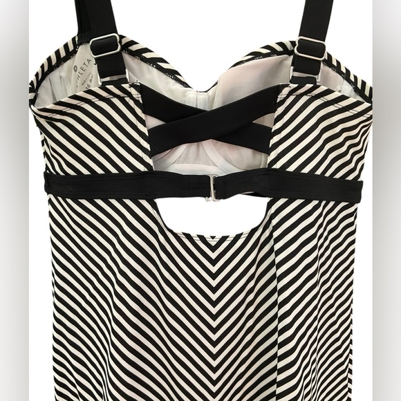 Athleta Black & White Stripe Pura Swim UPF 50+ Dress 36 B/C Built in bra. Beach - Picture 10 of 16